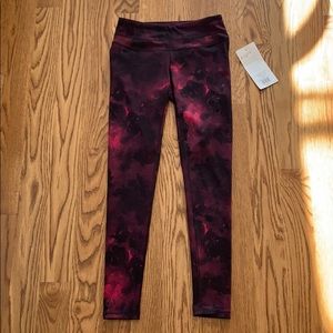 Lucy never been worn leggings in tie dye